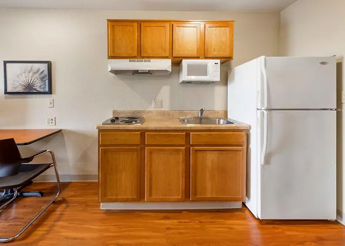 Extended America Select - Austin - Round Rock